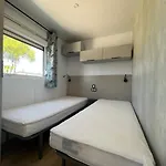 Marina 5*
