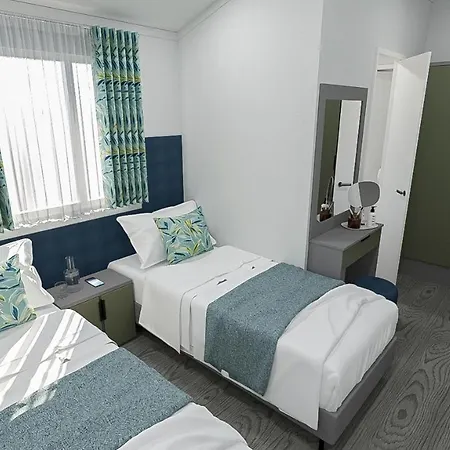 Marina Camping 5*